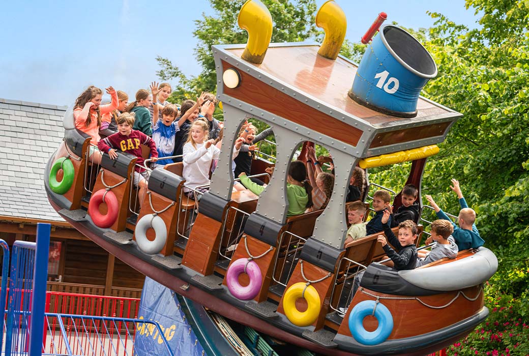 groups of children on rockin tug ride at emerald park