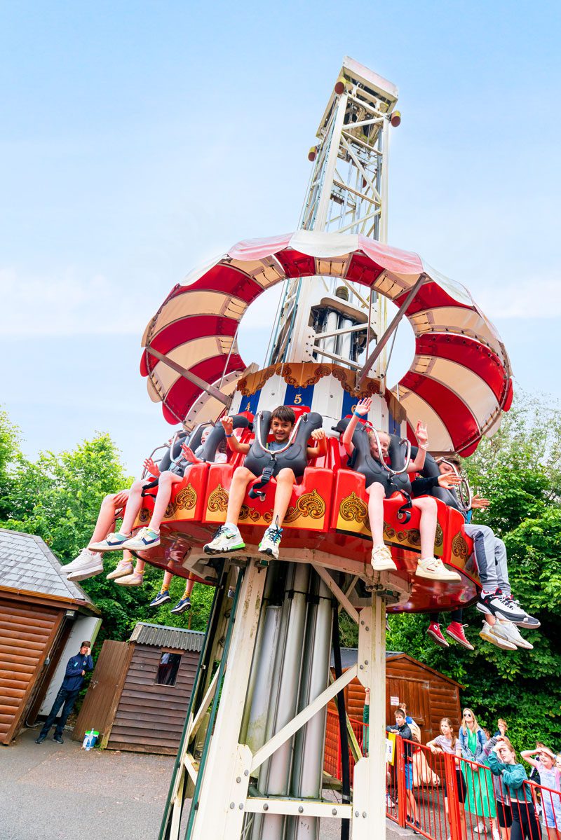 children on the drop tower ride at emerald park