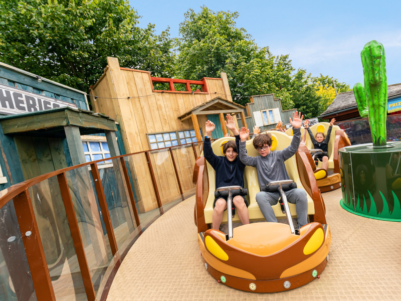 sheriffs shuffle ride with children waving